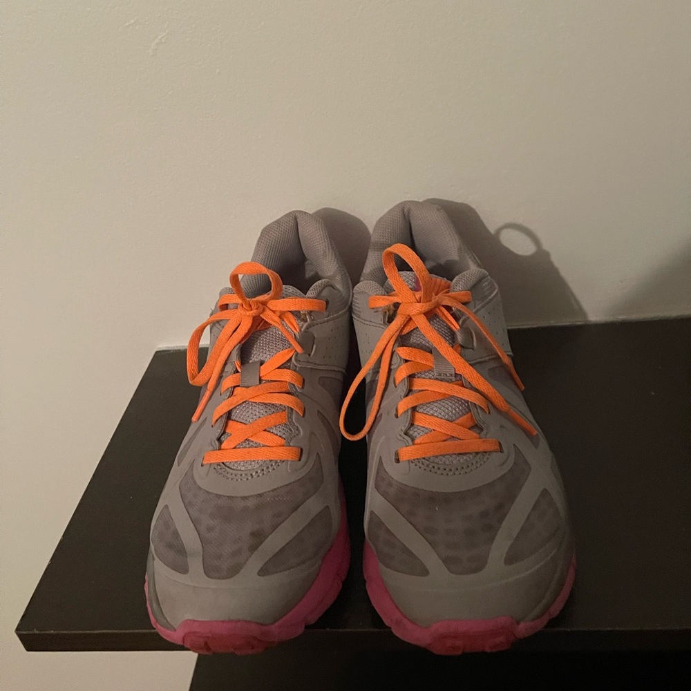 Women’s Nike Max Run Size 9.